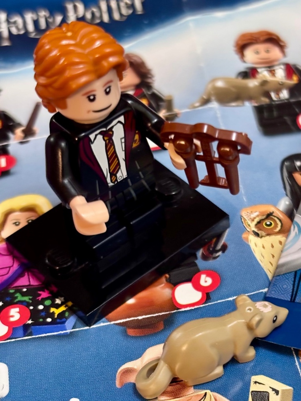 LEGO HARRY POTTER SERIES 1 "Ron Weasley in School Robes" colhp-03 LIKE NEW!